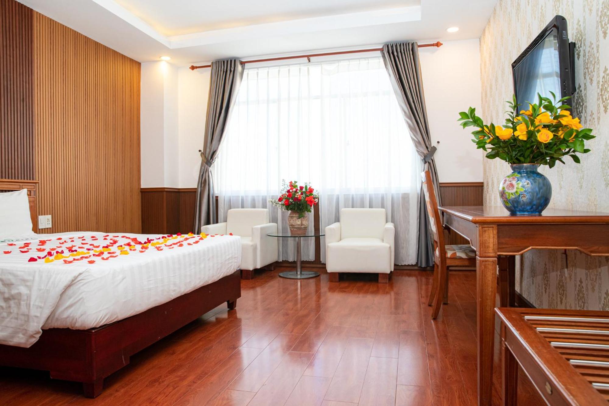 Tre Xanh Hotel Pleiku Exterior foto
