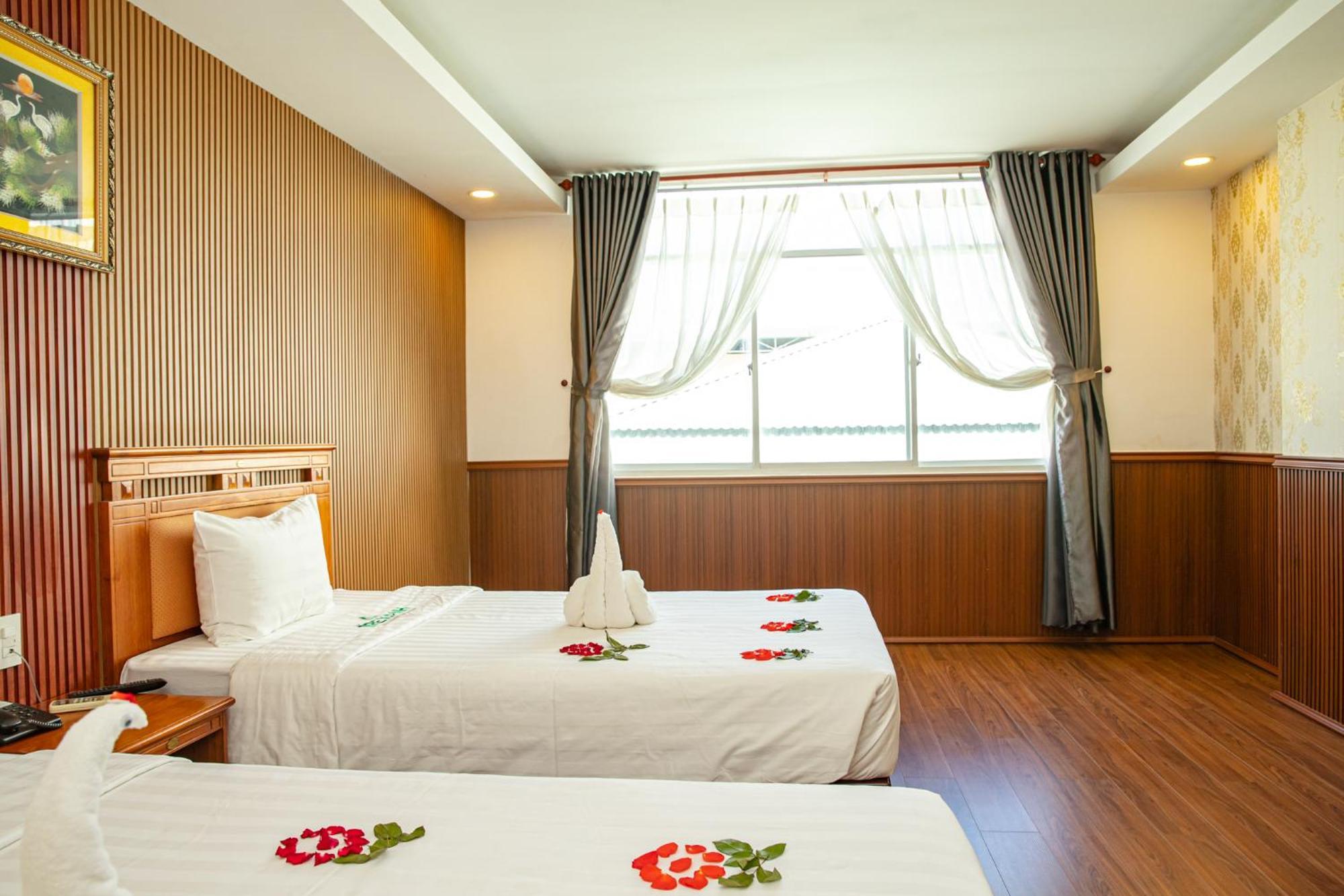 Tre Xanh Hotel Pleiku Exterior foto